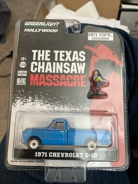 Hot Topic GreenLight Hollywood 1971 Chevrolet C-10 Toy Truck - Blue